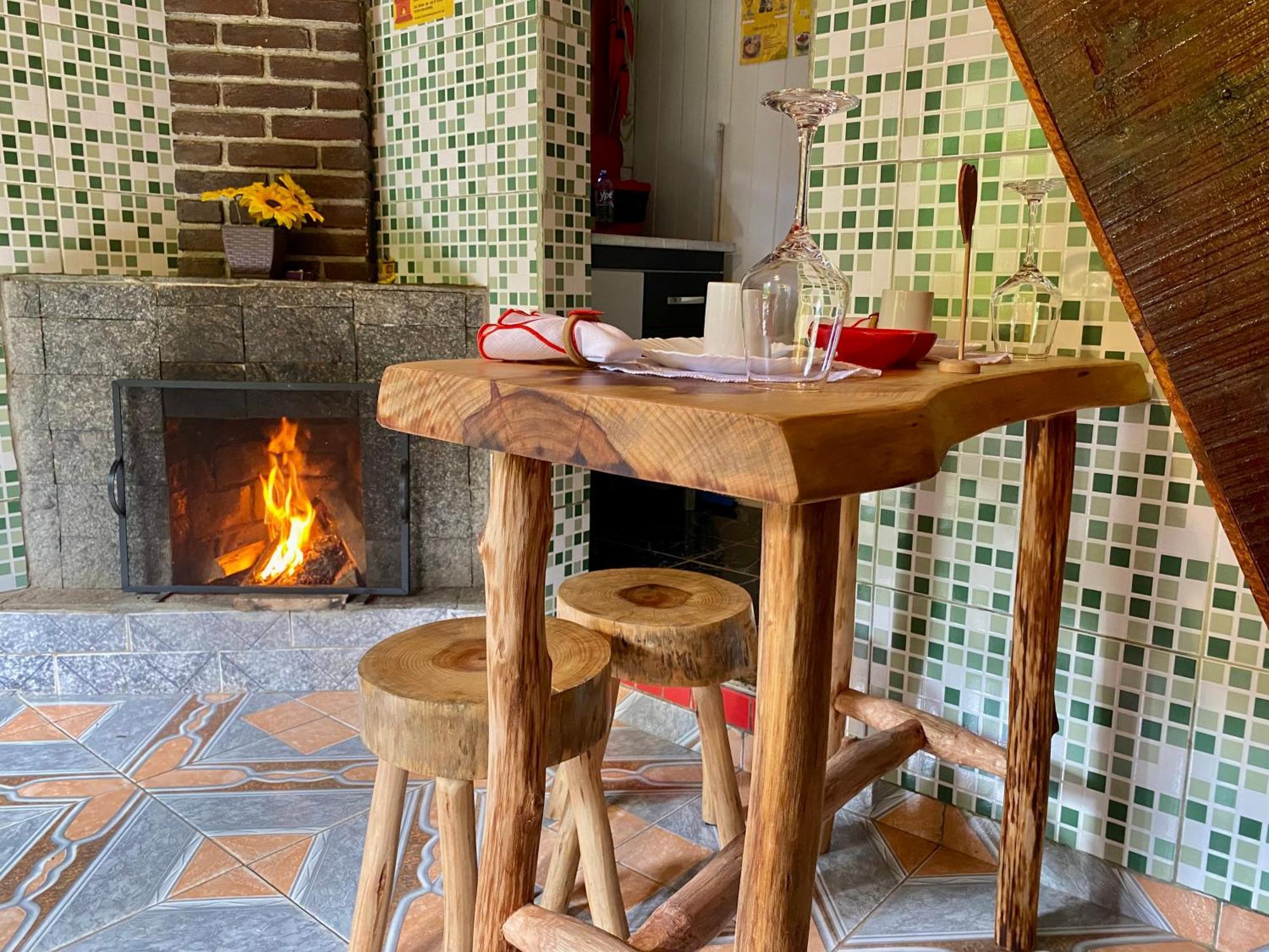 Chale 1 Alto Na Montanha, Com Lareira E Wi-Fi Apartman Visconde De Maua Kültér fotó